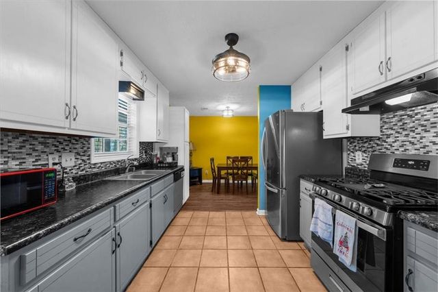 3000 Westview Drive, Powder Springs, GA 30127