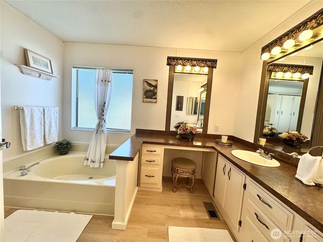 1111 Archwood Drive SW #263, Olympia, WA 98502