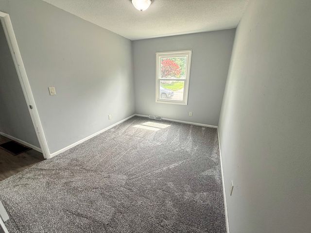 3506 Somerset Drive, Bettendorf, IA 52722