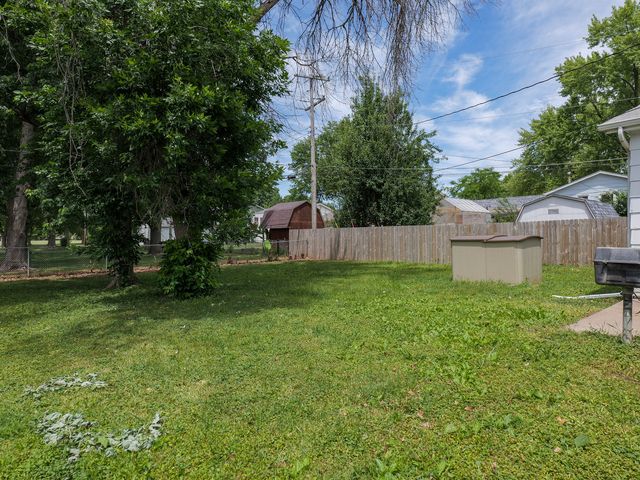 3506 Somerset Drive, Bettendorf, IA 52722