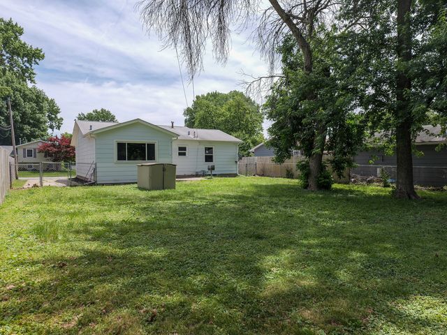 3506 Somerset Drive, Bettendorf, IA 52722