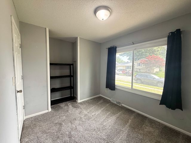 3506 Somerset Drive, Bettendorf, IA 52722