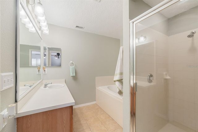 2256 LAKE POINTE CIRCLE, Leesburg, FL 34748