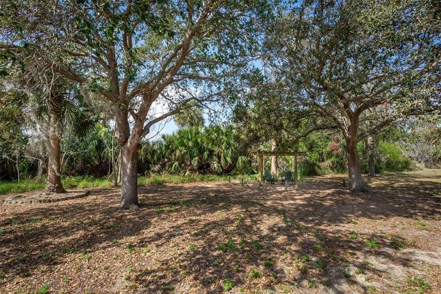 2256 LAKE POINTE CIRCLE, Leesburg, FL 34748