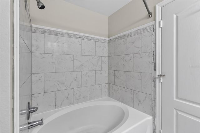 5002 MANGROVE ALLEY 102, Kissimmee, FL 34746