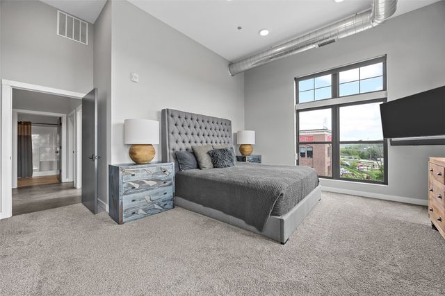 420 12th Ave SE 400, Cedar Rapids, IA 52401