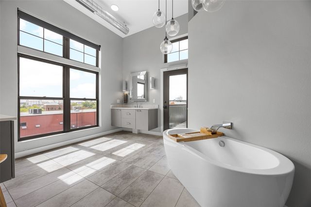 420 12th Ave SE 400, Cedar Rapids, IA 52401