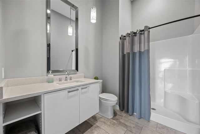 420 12th Ave SE 400, Cedar Rapids, IA 52401