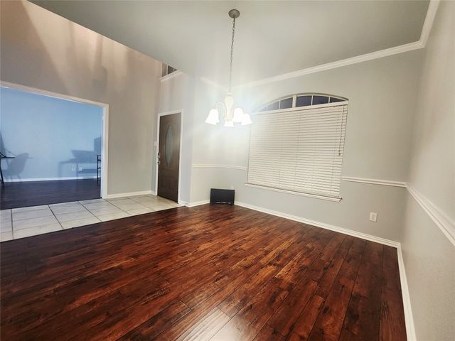 1024 Fair Oaks Drive, Grand Prairie, TX 75052