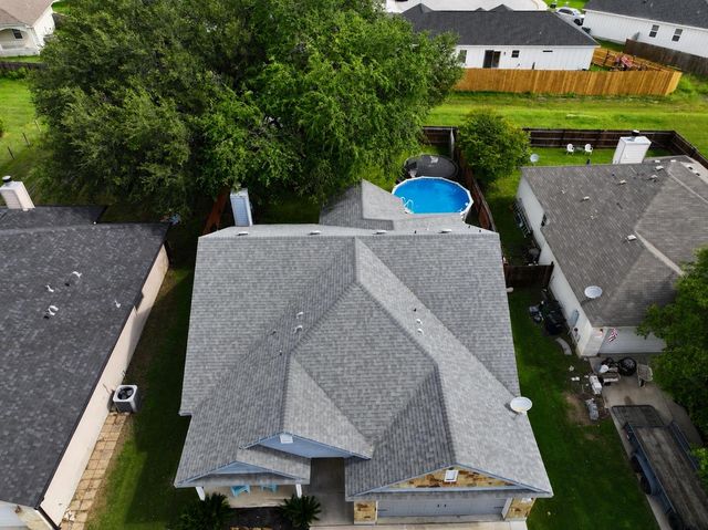 208 Cailin CT, Burnet, TX 78611