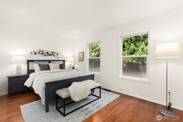 3835 25th Avenue W, Seattle, WA 98199