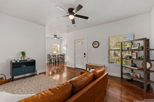 200 Frost, San Antonio, TX 78201