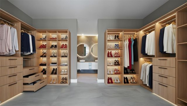 550 S Shore Dr, Miami Beach, FL 33141