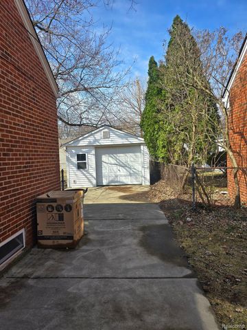 1713 DREXEL Street, Dearborn, MI 48128