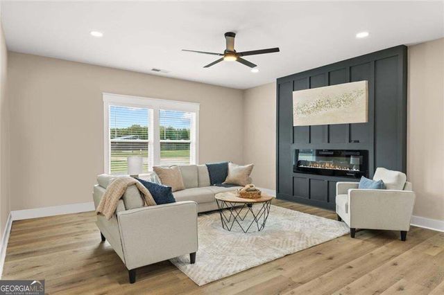 1564 McIntosh Road, Douglasville, GA 30134
