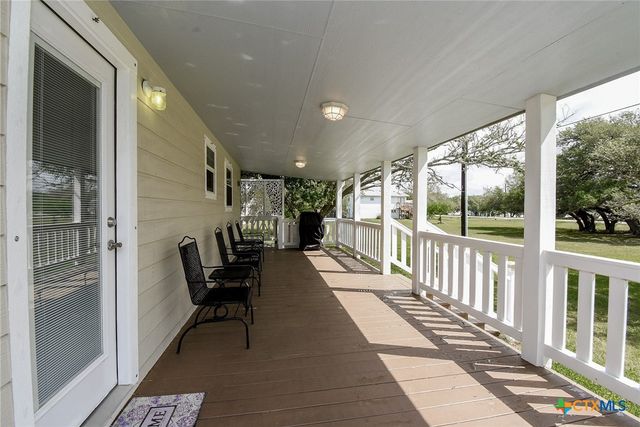 1678 Bayview Drive, Palacios, TX 77465