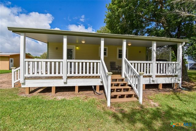 1678 Bayview Drive, Palacios, TX 77465