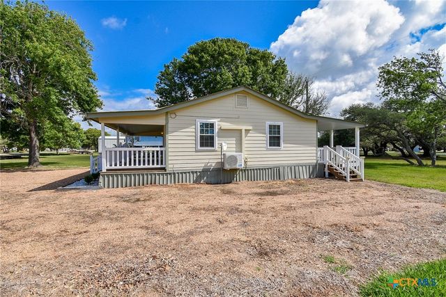 1678 Bayview Drive, Palacios, TX 77465