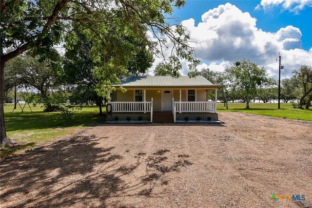 1678 Bayview Drive, Palacios, TX 77465