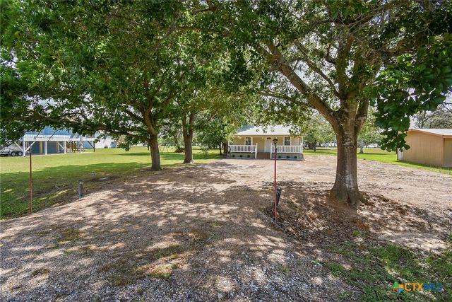 1678 Bayview Drive, Palacios, TX 77465