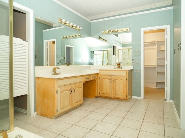 6732 Coach House Lane, Plano, TX 75023