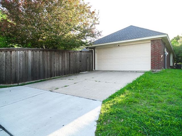 6732 Coach House Lane, Plano, TX 75023