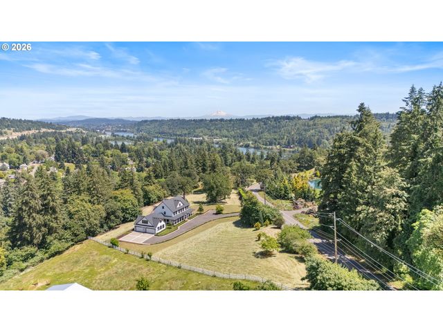 25125 Sw PETES MOUNTAIN Rd, West Linn, OR 97068