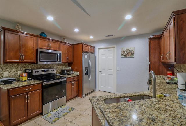 8 MEDITERRANEAN Boulevard N, Port St. Lucie, FL 34952