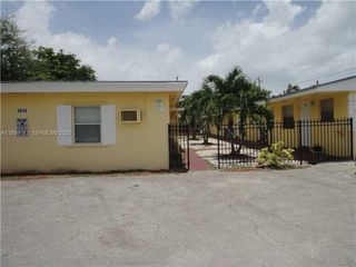1915 Fletcher Street W2, Hollywood, FL 33020