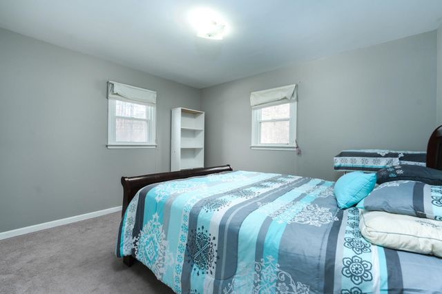 31 Sand Hill Road, Essex, VT 05452