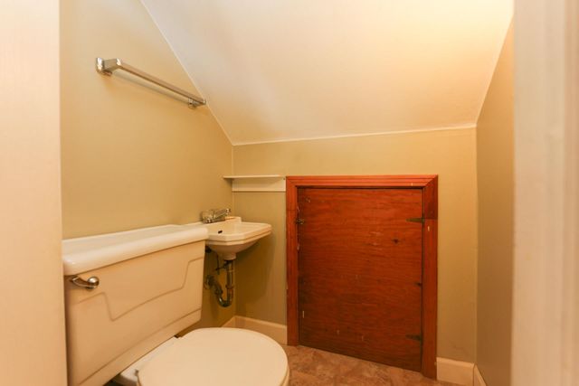 31 Sand Hill Road, Essex, VT 05452