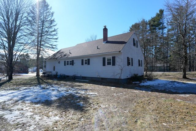 31 Sand Hill Road, Essex, VT 05452
