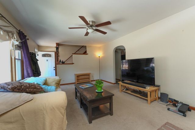 31 Sand Hill Road, Essex, VT 05452