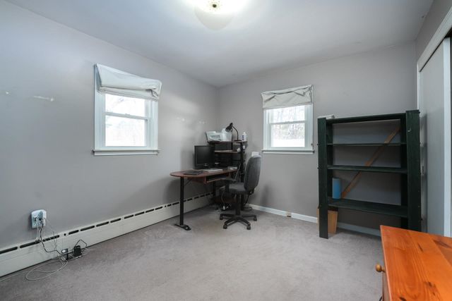 31 Sand Hill Road, Essex, VT 05452