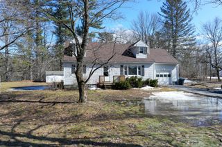 31 Sand Hill Road, Essex, VT 05452