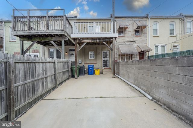 226 S EAST AVE S, Baltimore, MD 21224