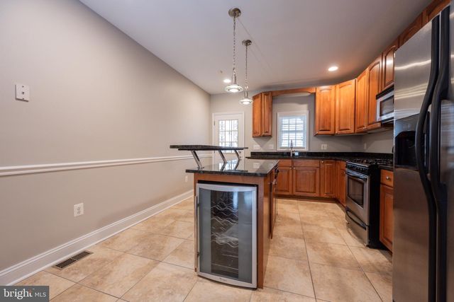 226 S EAST AVE S, Baltimore, MD 21224
