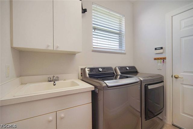 10514 Bella Vista DR, Fort Myers, FL 33913