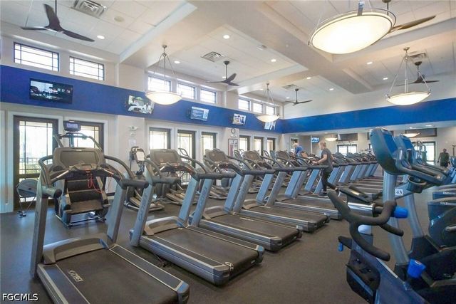 10514 Bella Vista DR, Fort Myers, FL 33913