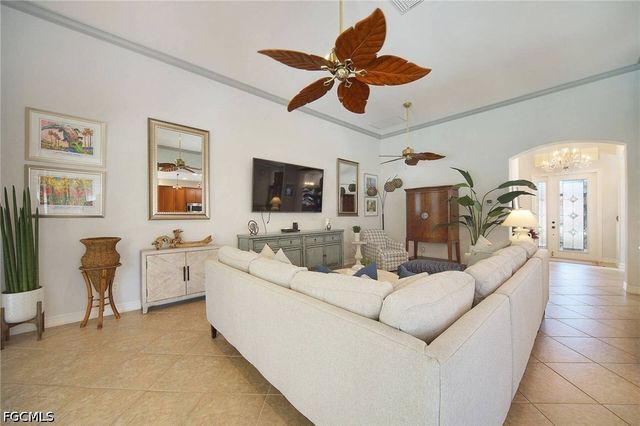 10514 Bella Vista DR, Fort Myers, FL 33913