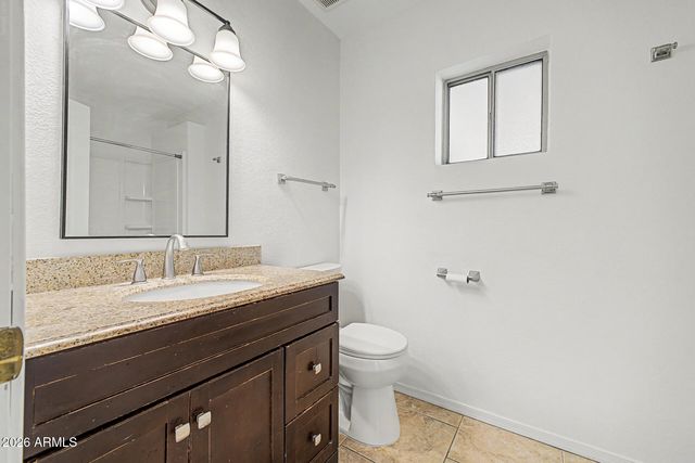 1530 W PAMPA Avenue, Mesa, AZ 85202