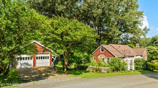 2502 Topaz St, Knoxville, TN 37917