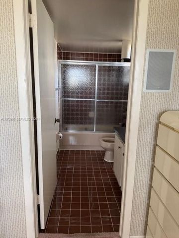 7150 Indian Creek Dr 401, Miami Beach, FL 33141