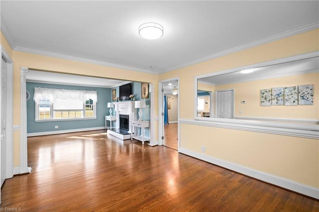 590 N Peace Haven Road, Winston-salem, NC 27104