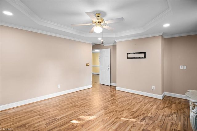 590 N Peace Haven Road, Winston-salem, NC 27104