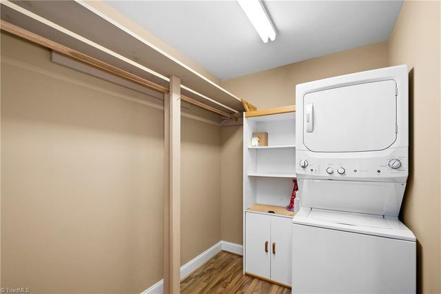 590 N Peace Haven Road, Winston-salem, NC 27104