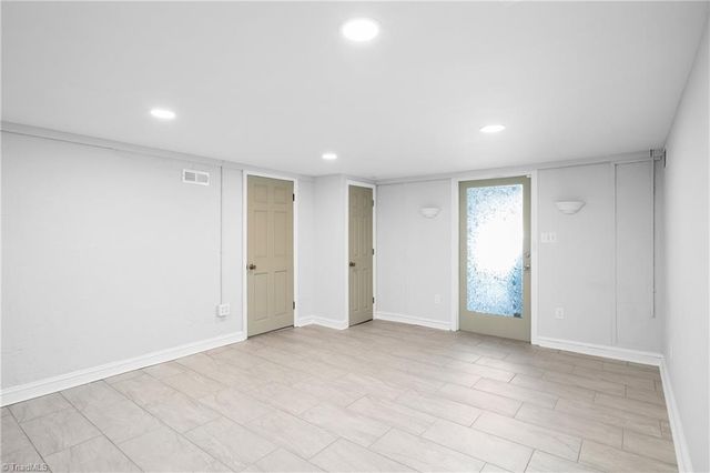 590 N Peace Haven Road, Winston-salem, NC 27104