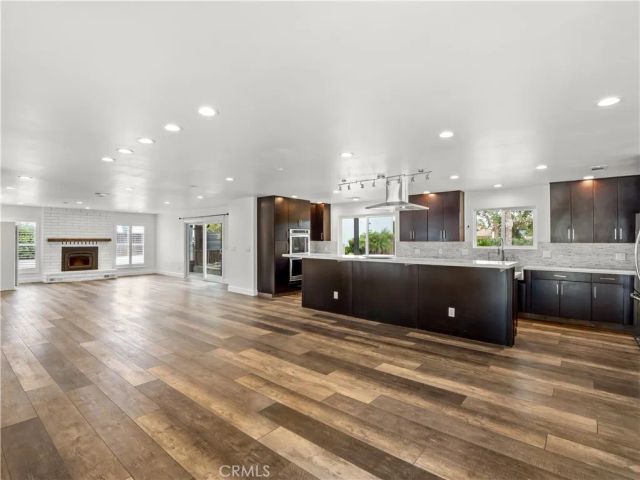 9226 N Fowler, Clovis, CA 93619