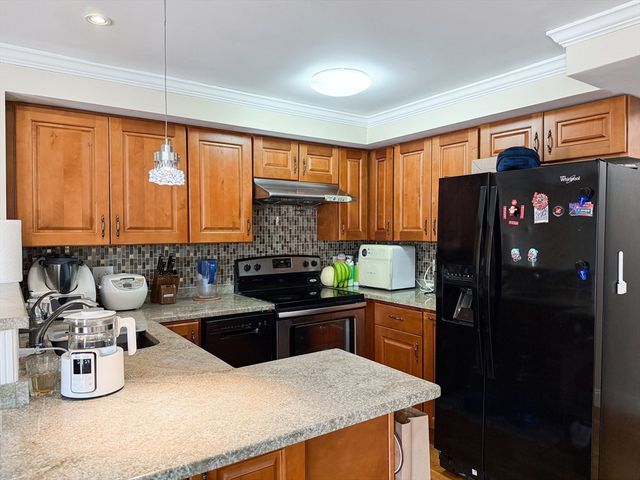 53 Jericho Rd B, Weston, MA 02493