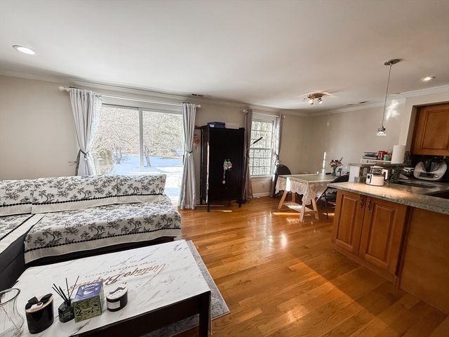 53 Jericho Rd B, Weston, MA 02493